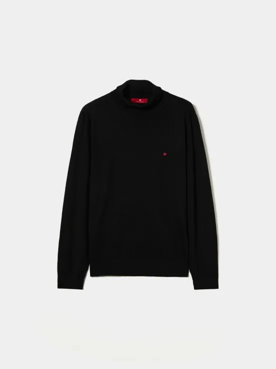 100% wool turtleneck sweater