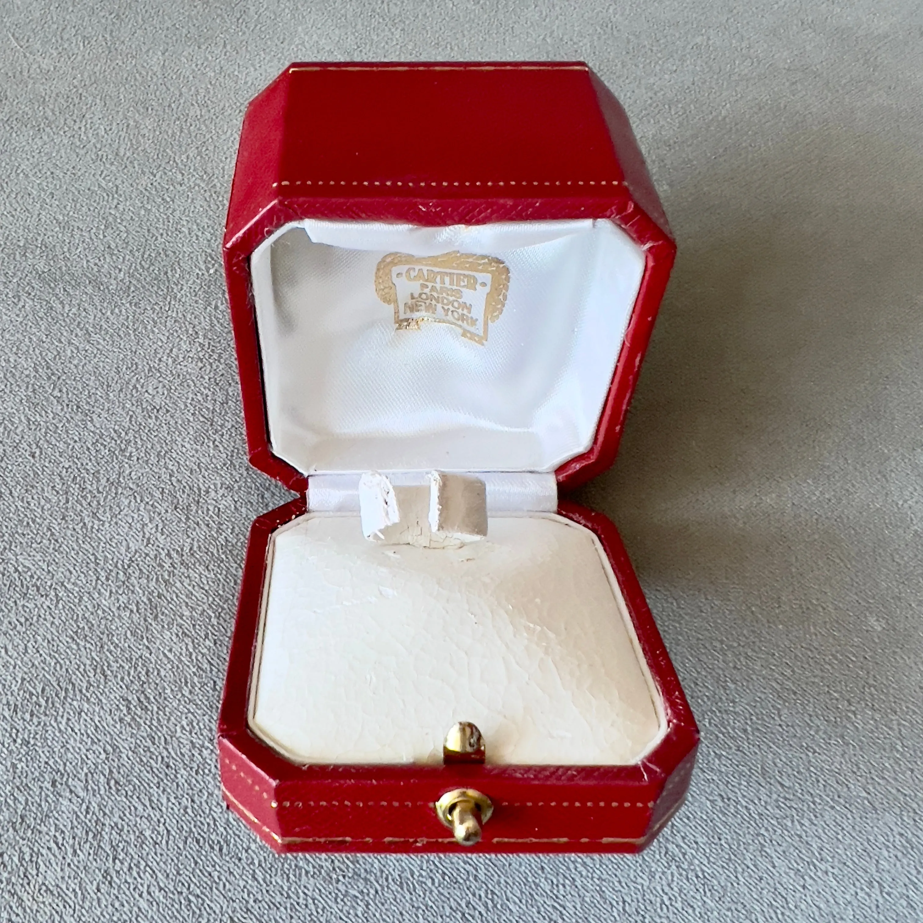 CARTIER Ring Box 2.35x2.35x2 inches