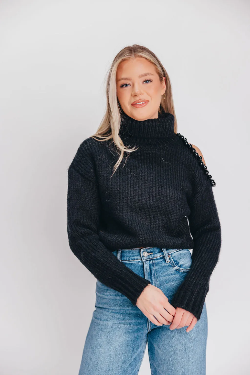 Lynn Turtleneck Sweater in Black