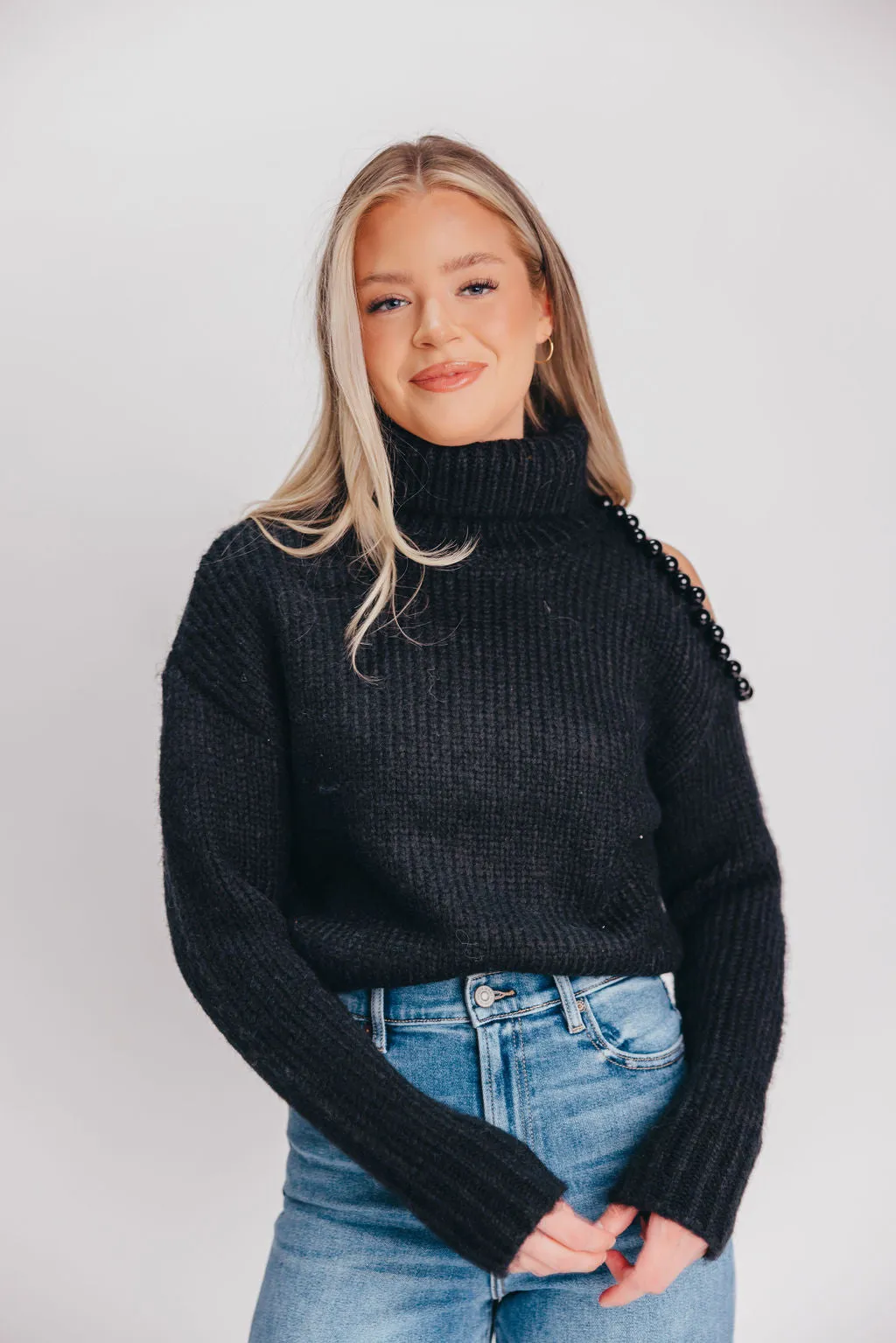 Lynn Turtleneck Sweater in Black