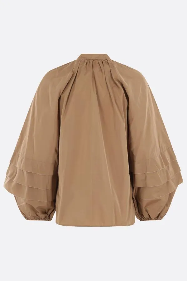 MaxMara  |Feminine shirt in silk taffeta