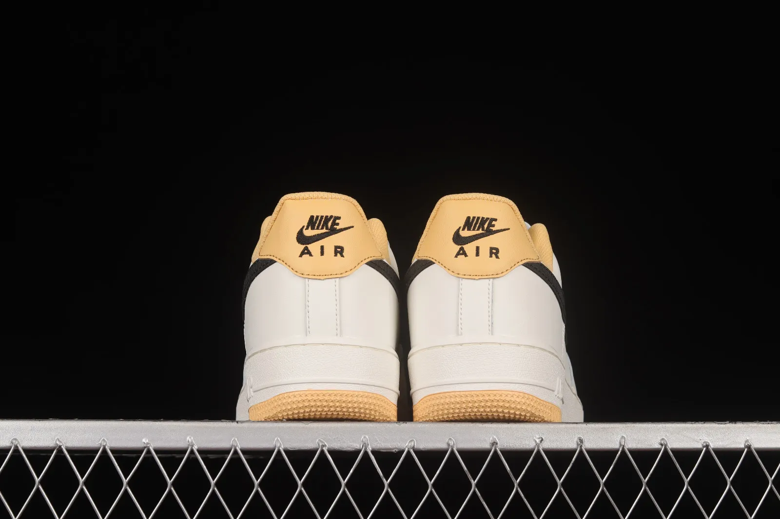 Nike Air Force 1 07 Low Rice White Yellow Black LS9042-001