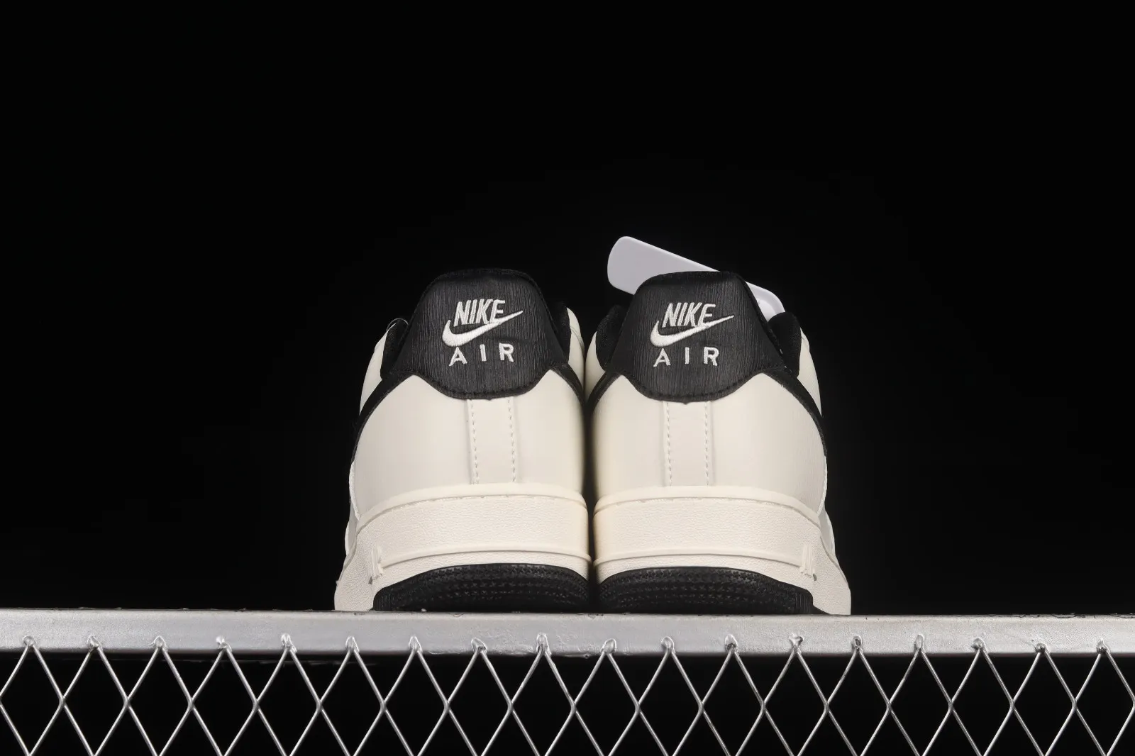 Nike Air Force 1 07 Low White Black Running Shoes MK9636-125