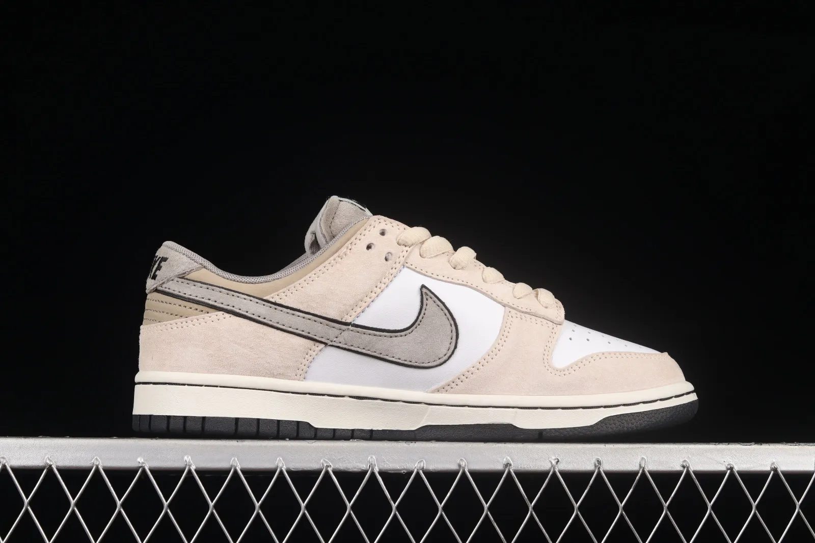 Otomo Katsuhiro x Nike SB Dunk Low Steamboy OST Grey Black White LF0039-008