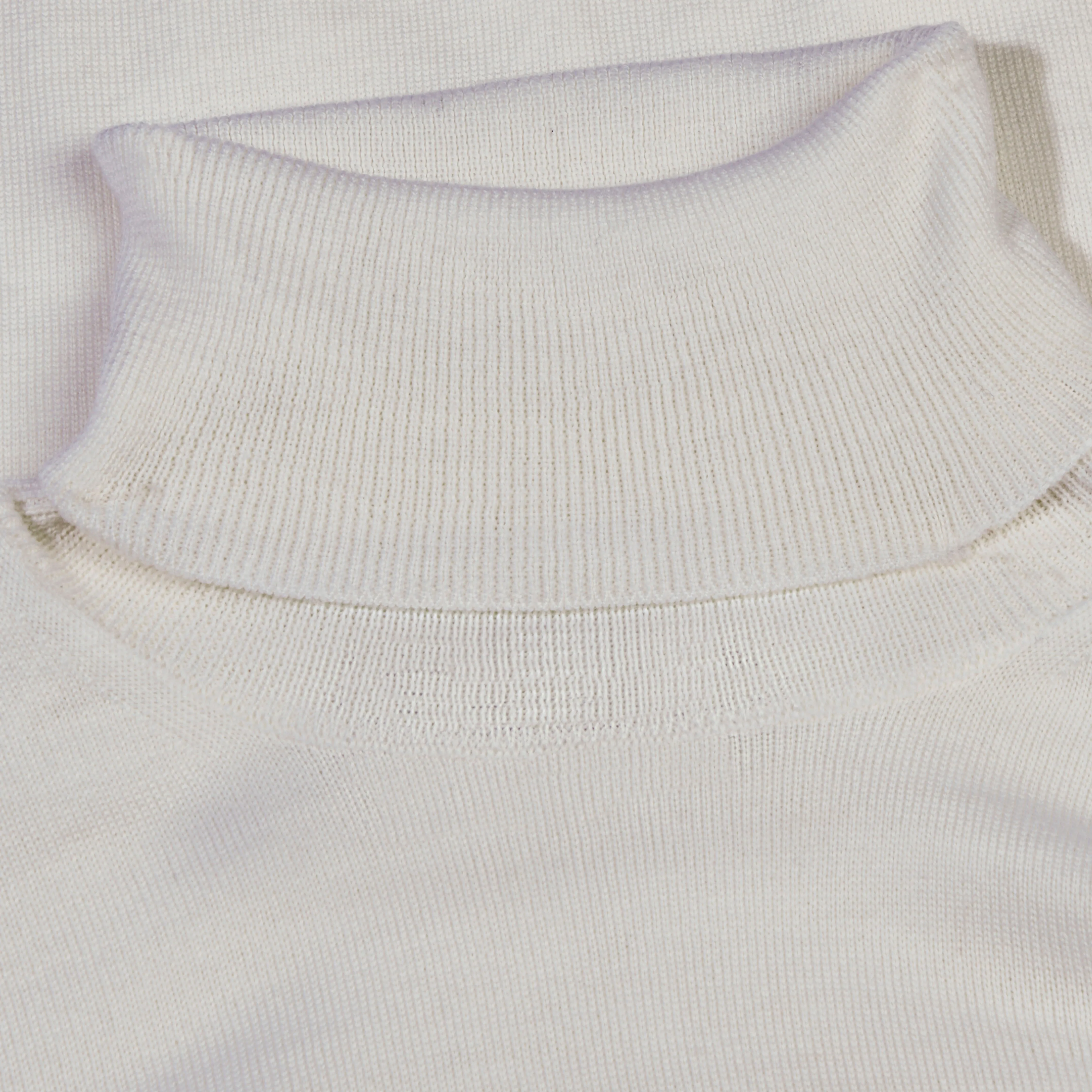 Super Merino Solid Turtleneck Sweater