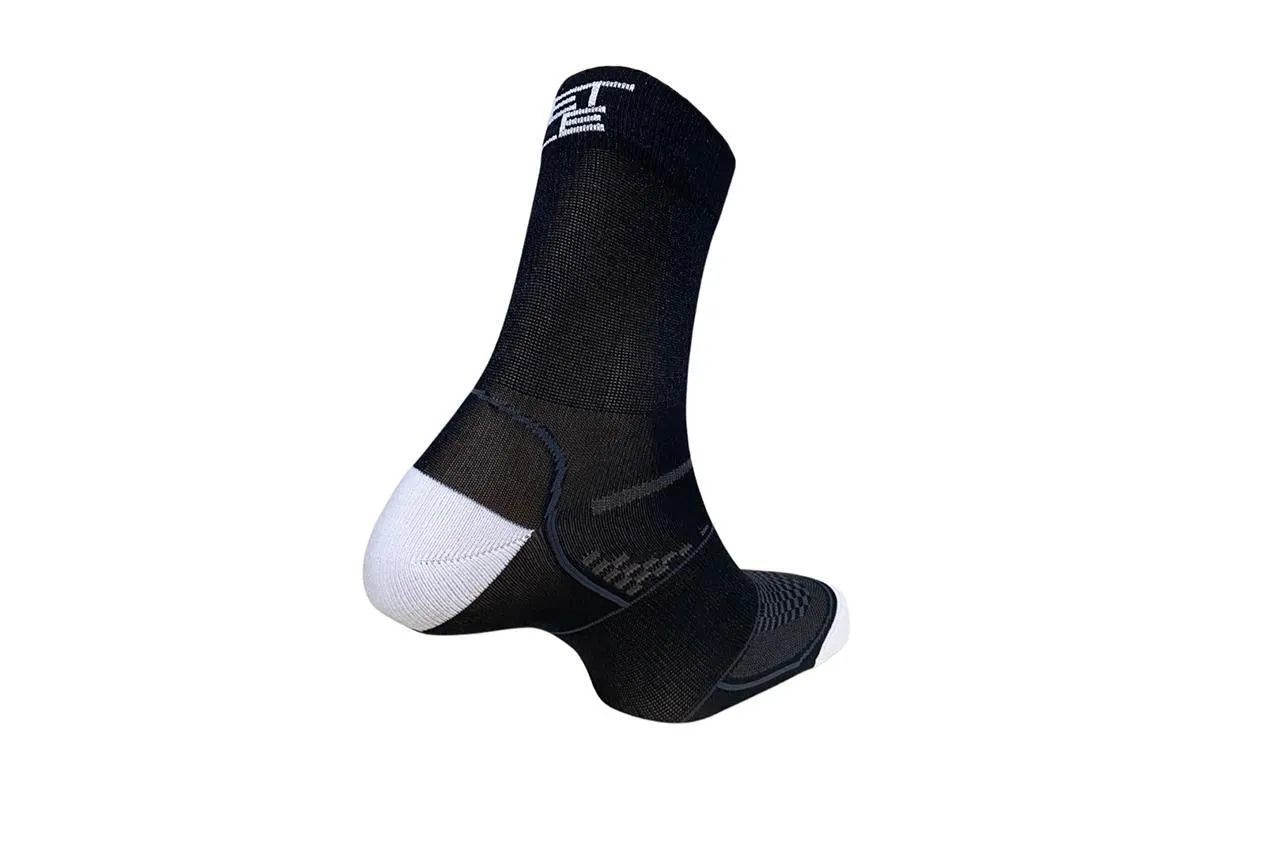 Sweet Smile LONG RUNNING SOCKS BK WH