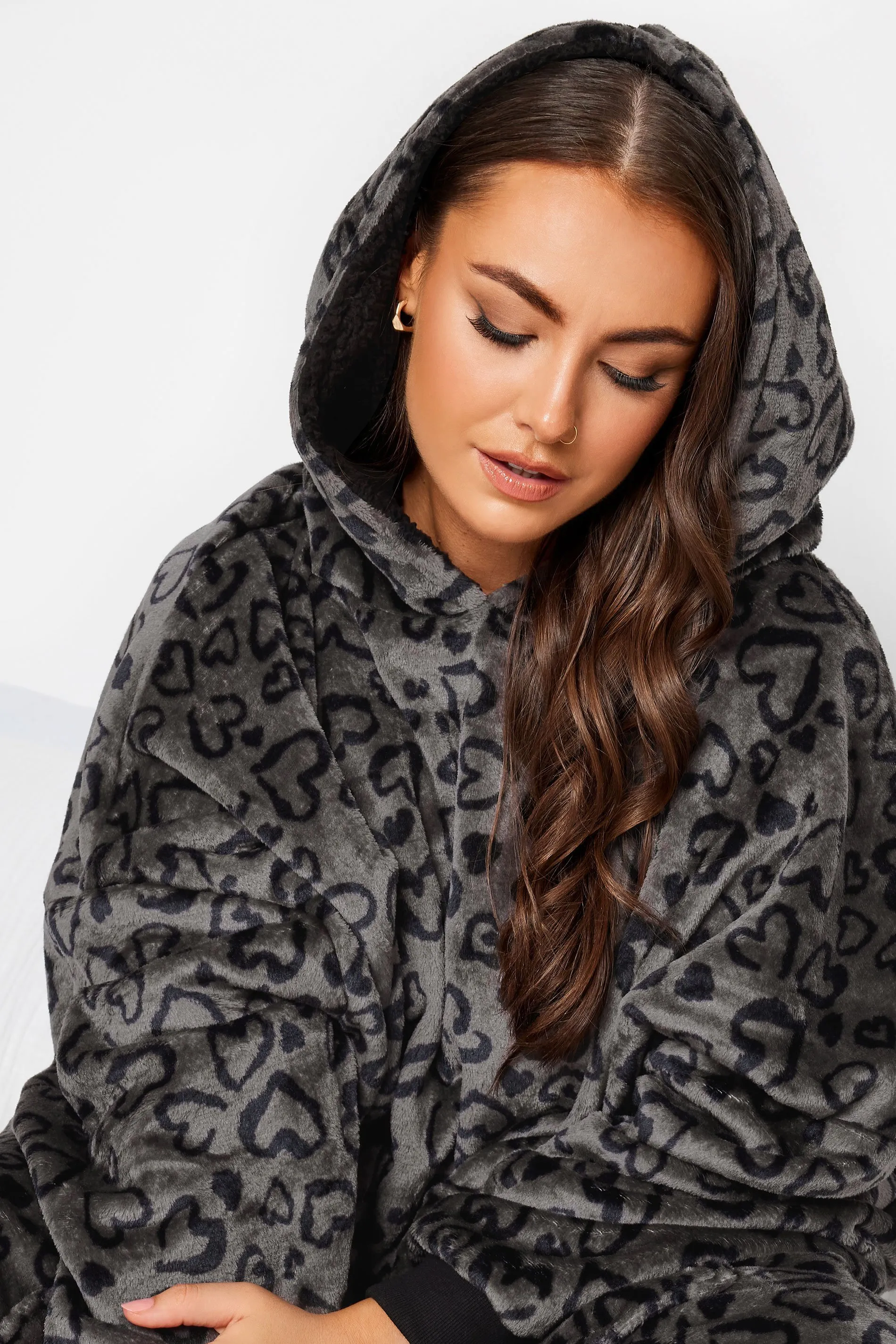 YOURS Curve Dark Grey Soft Touch Heart Print Snuggle Hoodie